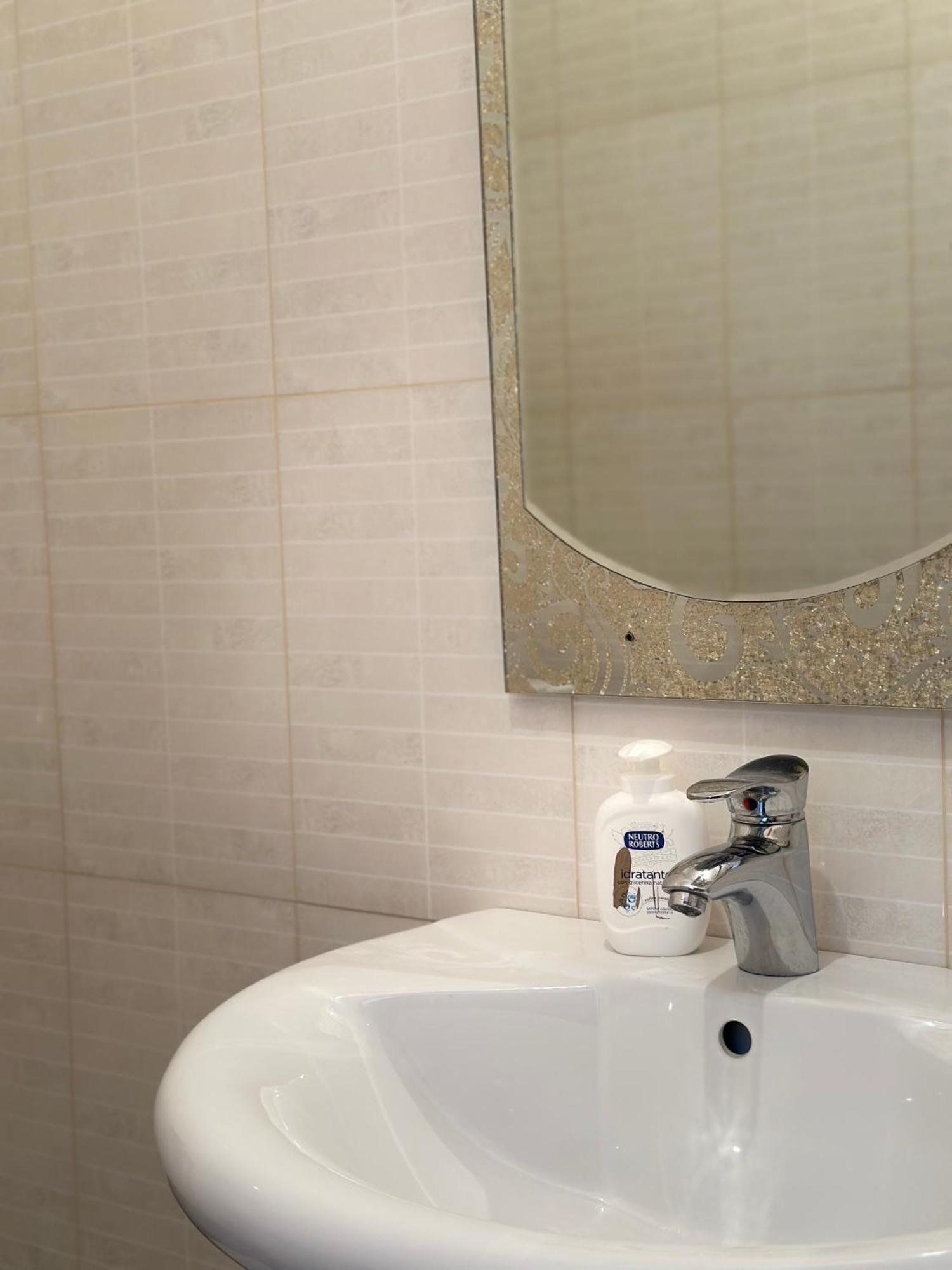Tini Sea View Apartment Sarande Exterior photo