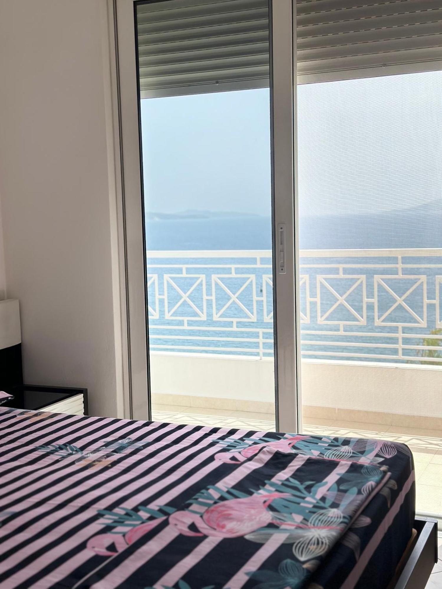 Tini Sea View Apartment Sarande Exterior photo